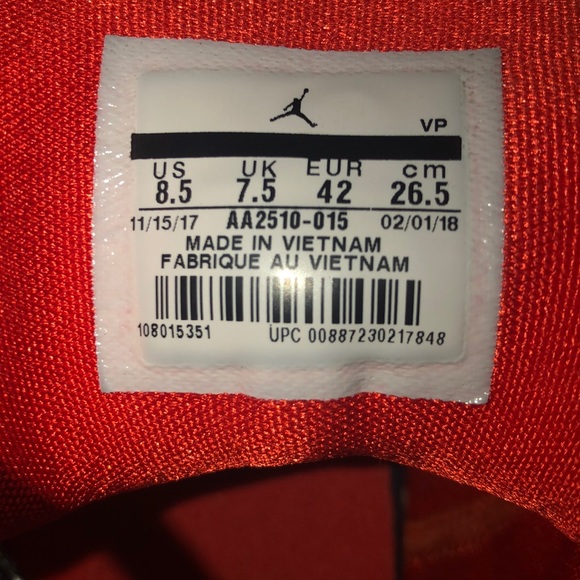 Nike shoes lift off - Picture 2 of 5